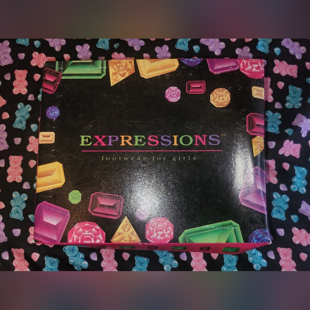 Expressions For Girls Brand New Vintage Velvet Loafers Girls Size 12